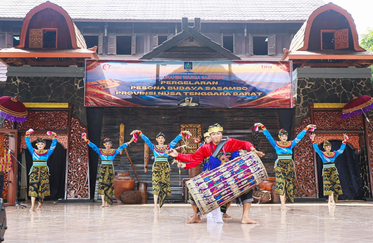 Pagelaran budaya Sasambo NTB hadirkan harmoni seni tradisi di TMII