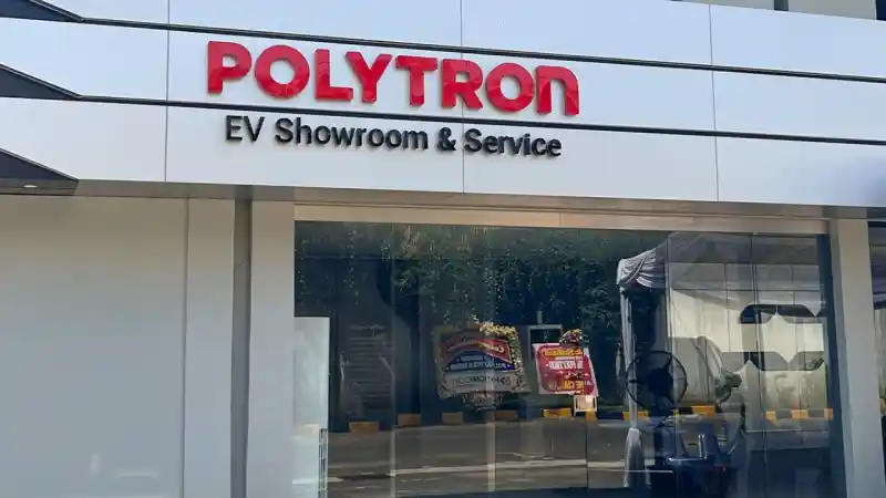 Polytron buka tiga showroom EV terintegrasi di satu lokasi