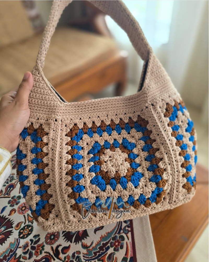 Tas crocheted menggemaskan untuk tampilan stylish