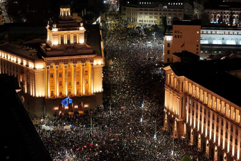 Bulgaria Kacau Akibat Pengunduran Pemerintah