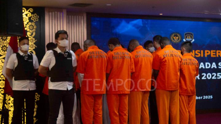 Imigrasi Bentuk Tim Periksa Kasus 26 WNA Cina Serang TNI