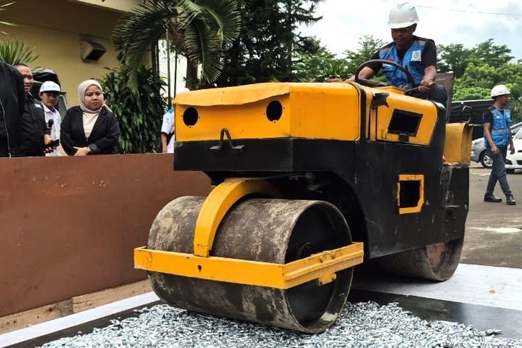 Langkah Tegas NGK: Hancurkan 11.000 Busi Palsu