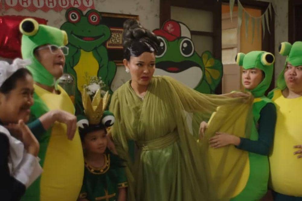 Review Film Mertua Ngeri Kali, Bunda Corla Tampil Total