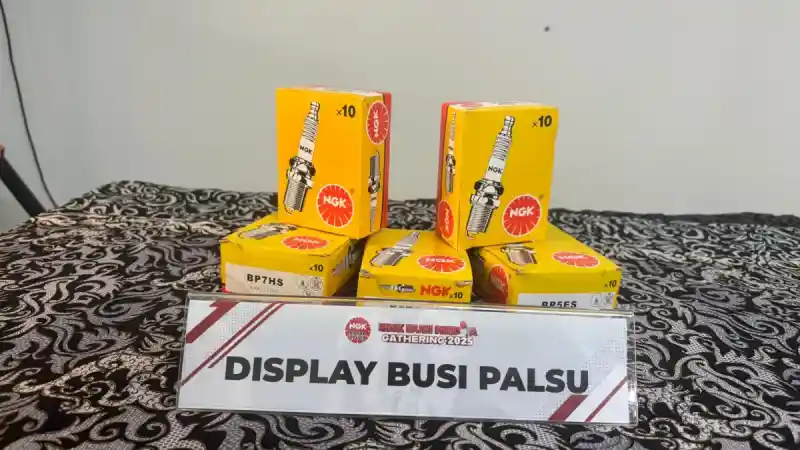 Lawan produk ilegal, Niterra Mobility Indonesia hancurkan ribuan busi palsu