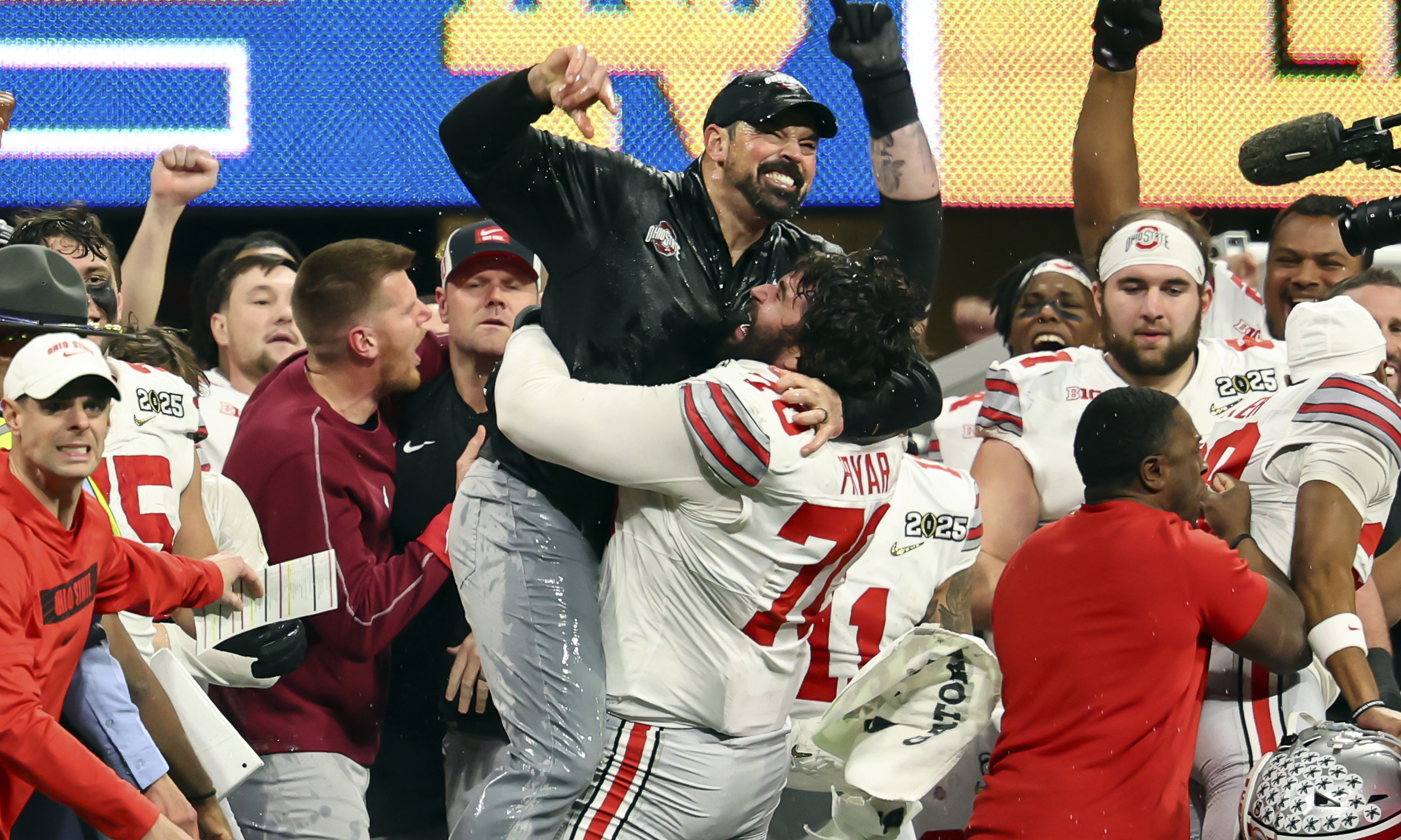 Ohio State scores massive recruiting win before College Football Playoff<br>