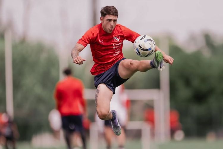 Profil Santiago Montiel: Pemenang Puskas 2025, Pencetak Gol Terbaik Dunia!