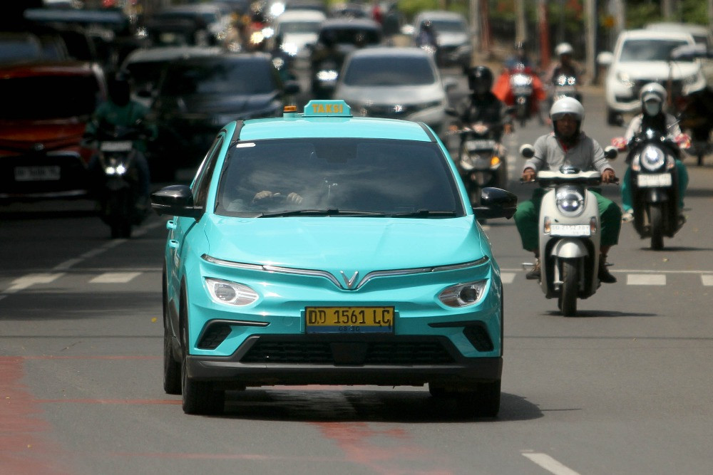 Pemerintah diminta hindari persaingan tidak sehat taksi listrik asing