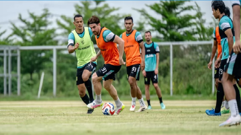 Belum Punya Pelatih Utama, Persebaya Surabaya Dapat Pelatih Asal Korea Shin Sang-gyu