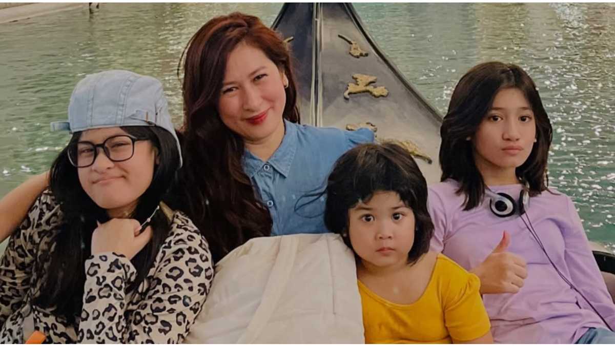 Izzy Trazona on homeschooling her 3 kids: 