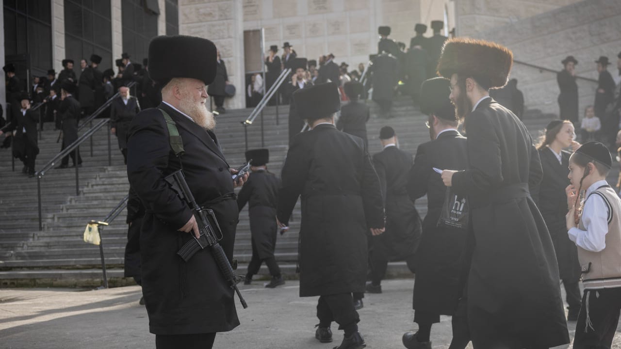 Ex-Haredim experience isolation and anxiety similar to immigrants ...