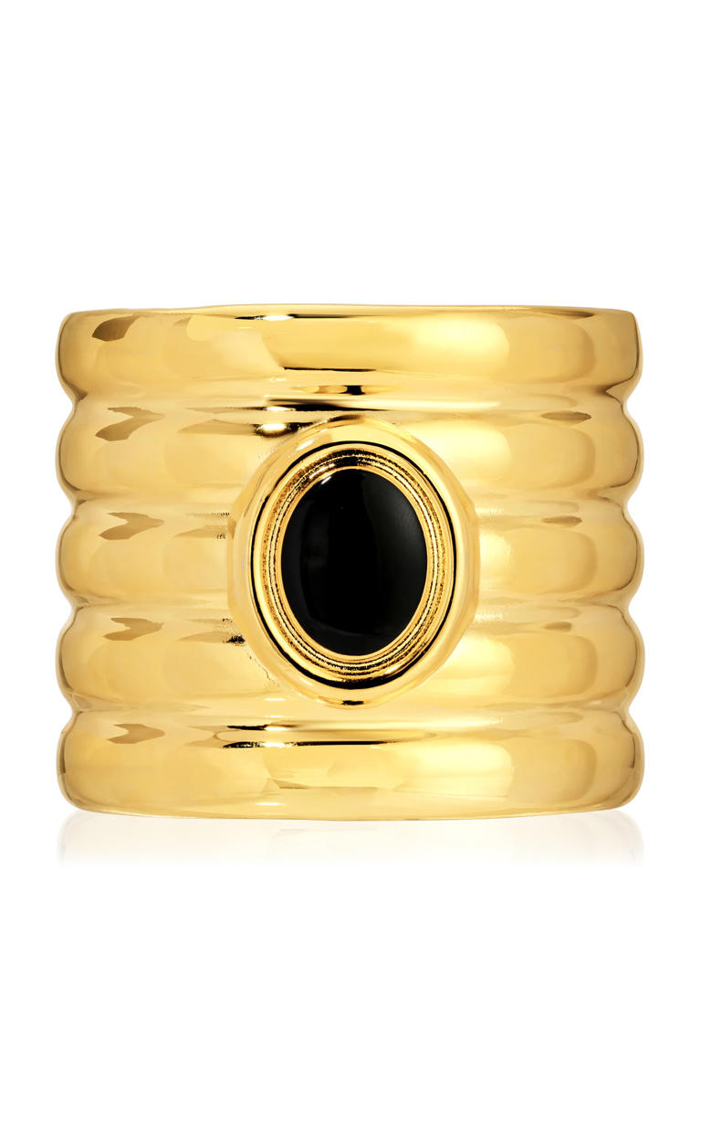 If you want to be on-trend for 2026, retire these 6 jewelry trends (and ...