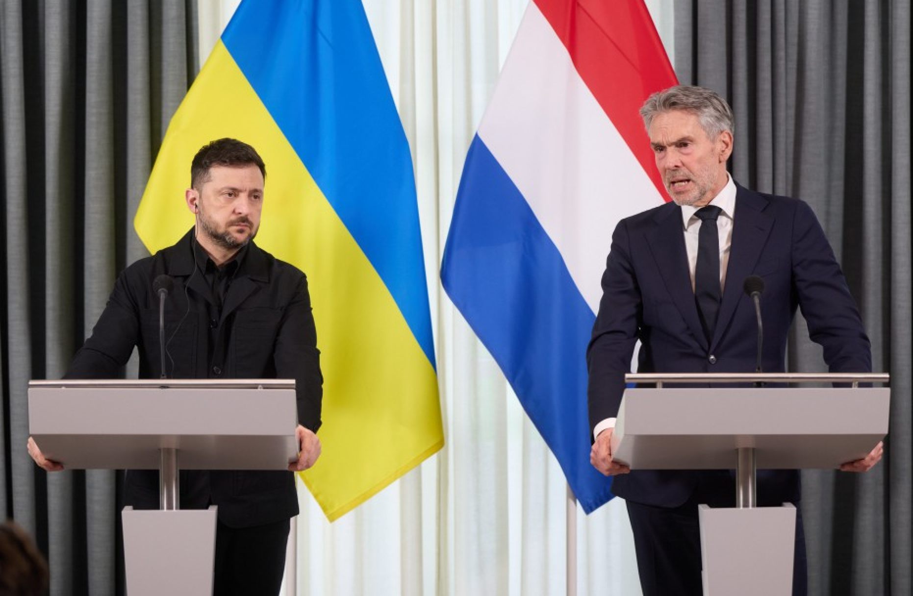 Ukraine war: US readies new Russia sanctions if Putin rejects peace deal