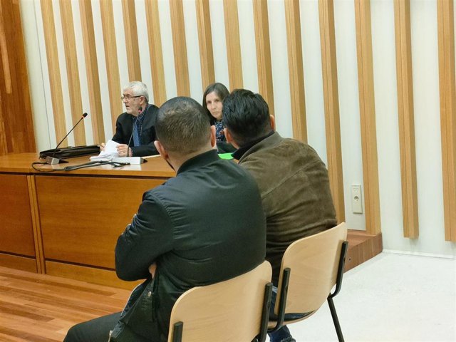 Dos acusados de extorsionar a un hombre en Vigo, al que confundieron ...