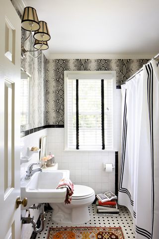 Powder bath