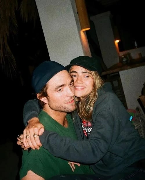 From Twilight heartthrob to homebody: Robert Pattinson and Suki Waterhouse live like retirees with baby girl<br>