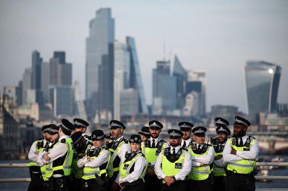 Police leadership on brink as investigation times triple