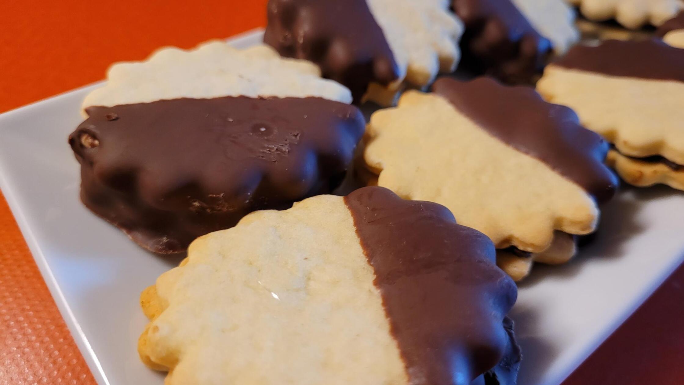 Nougat mit Note: Mit diesem Rezept werden Nougat-Plätzchen unwiderstehlich