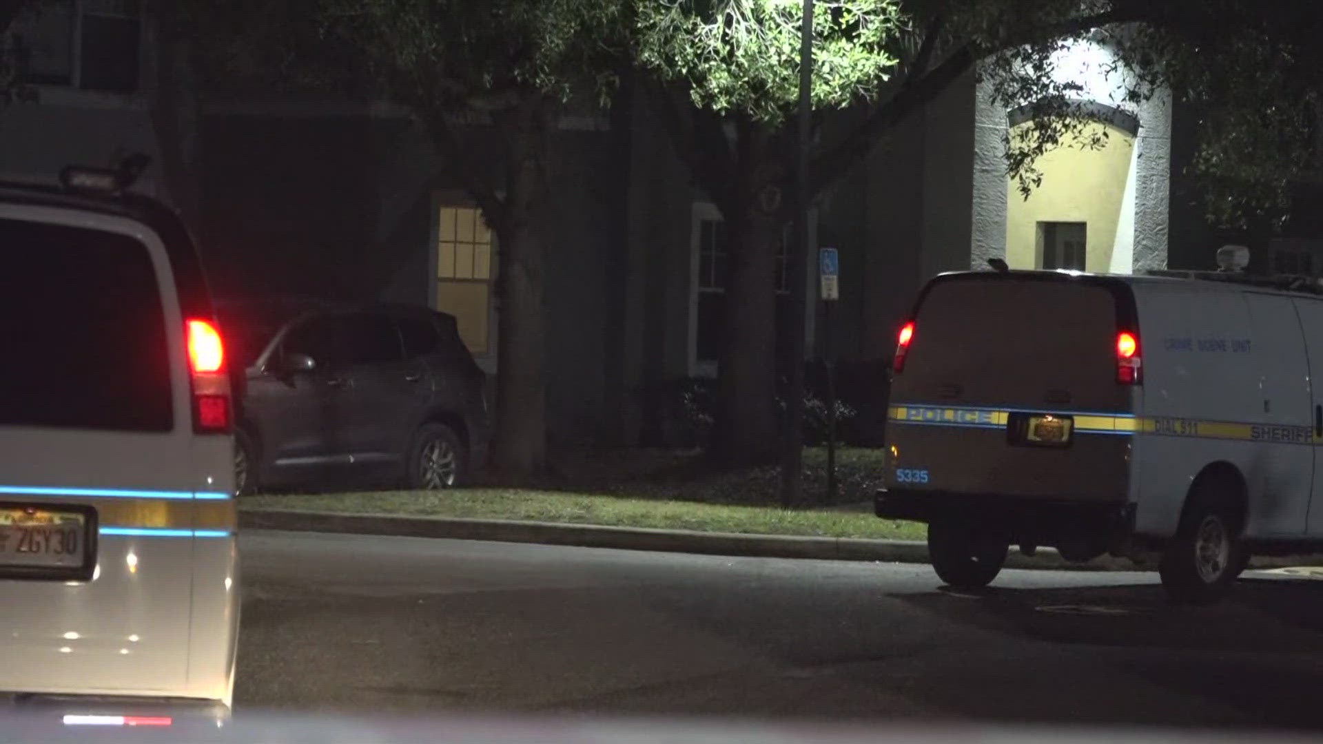 Woman shot in face during argument with boyfriend at apartment in ...