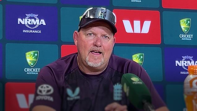 Snickometer technology questioned by England bowling coach