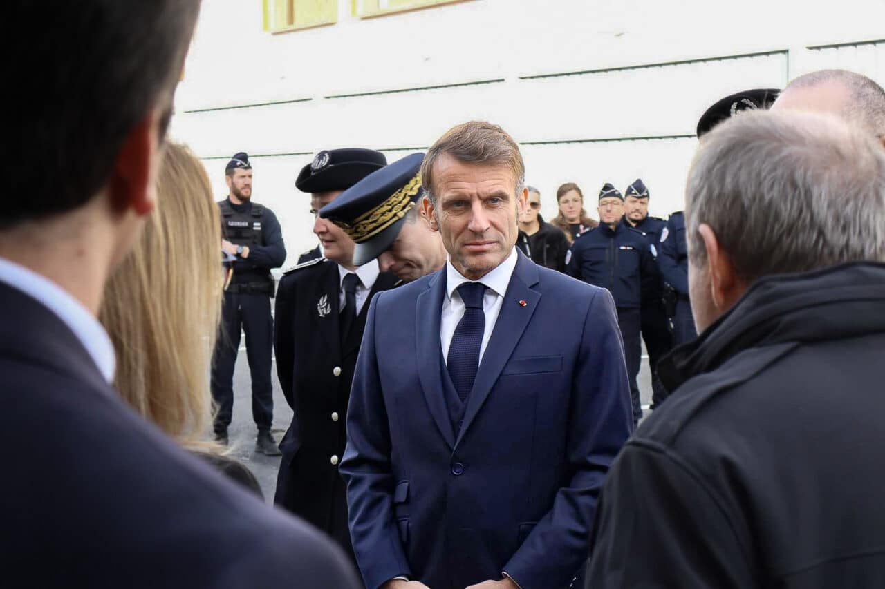 À Marseille, Emmanuel Macron inaugure le nouveau commissariat des 13e-14e
