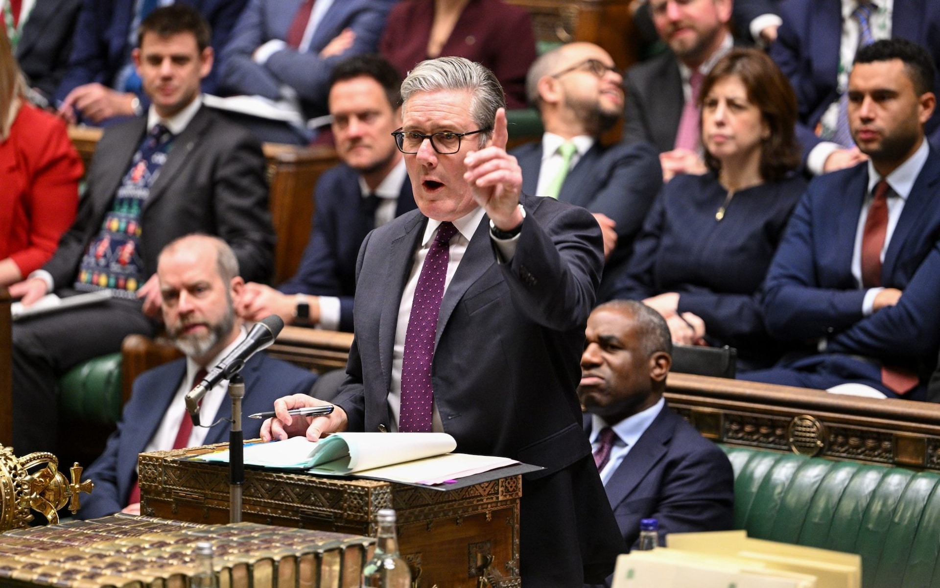 Starmer tells Abramovich to hand £2.5bn from Chelsea sale to Ukraine<br><br>