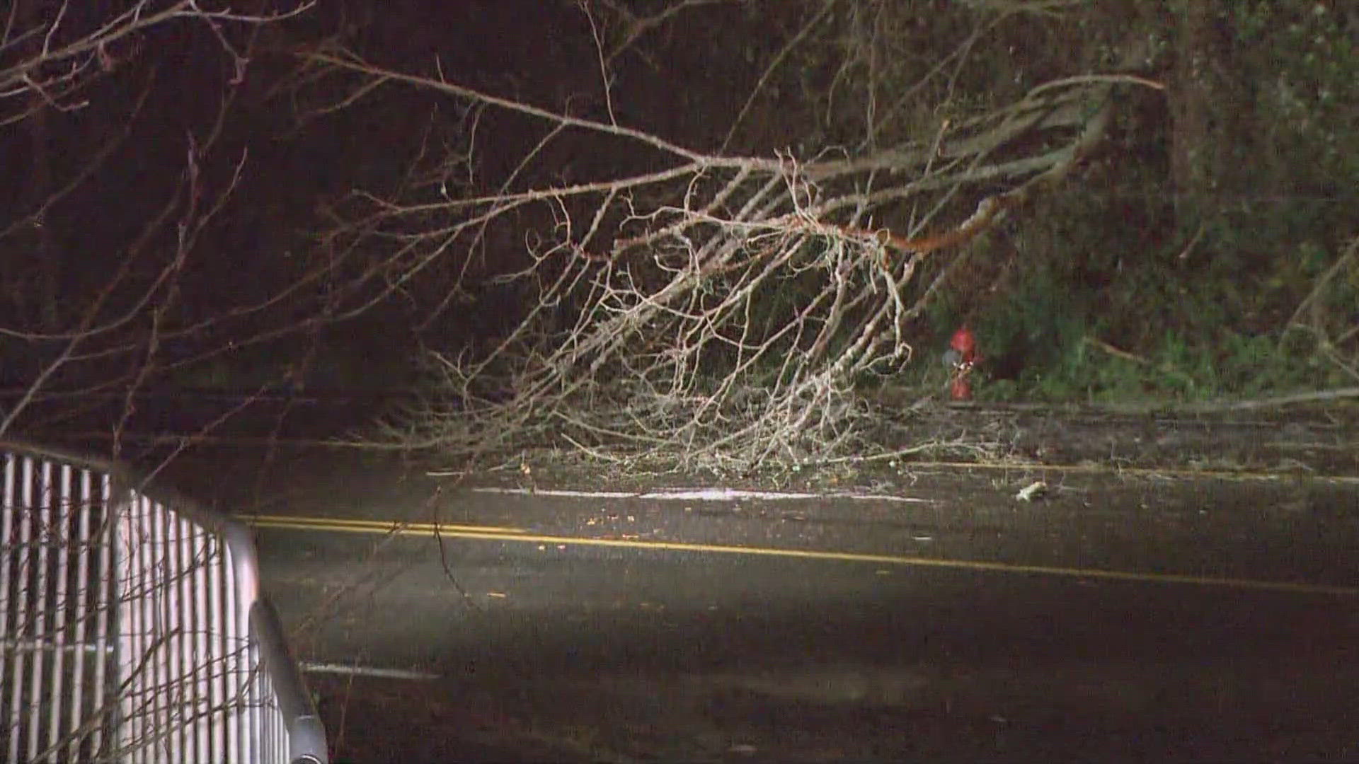 Hundreds of thousands without power around western Washington