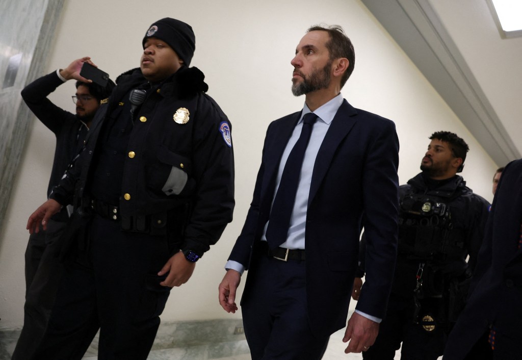 Defiant Jack Smith stands by Trump charges as ex-special counsel ...