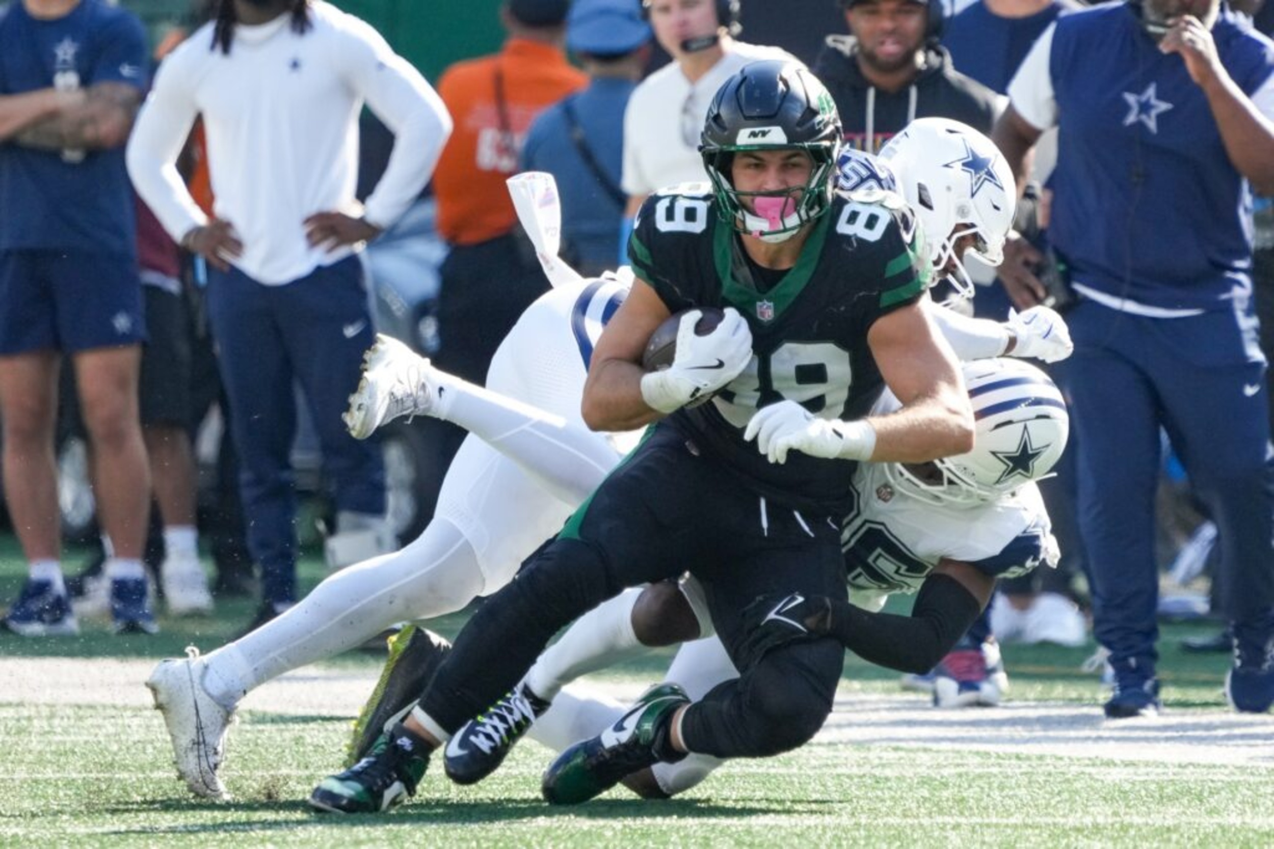 Jets give backup tight end Jeremy Ruckert an extension