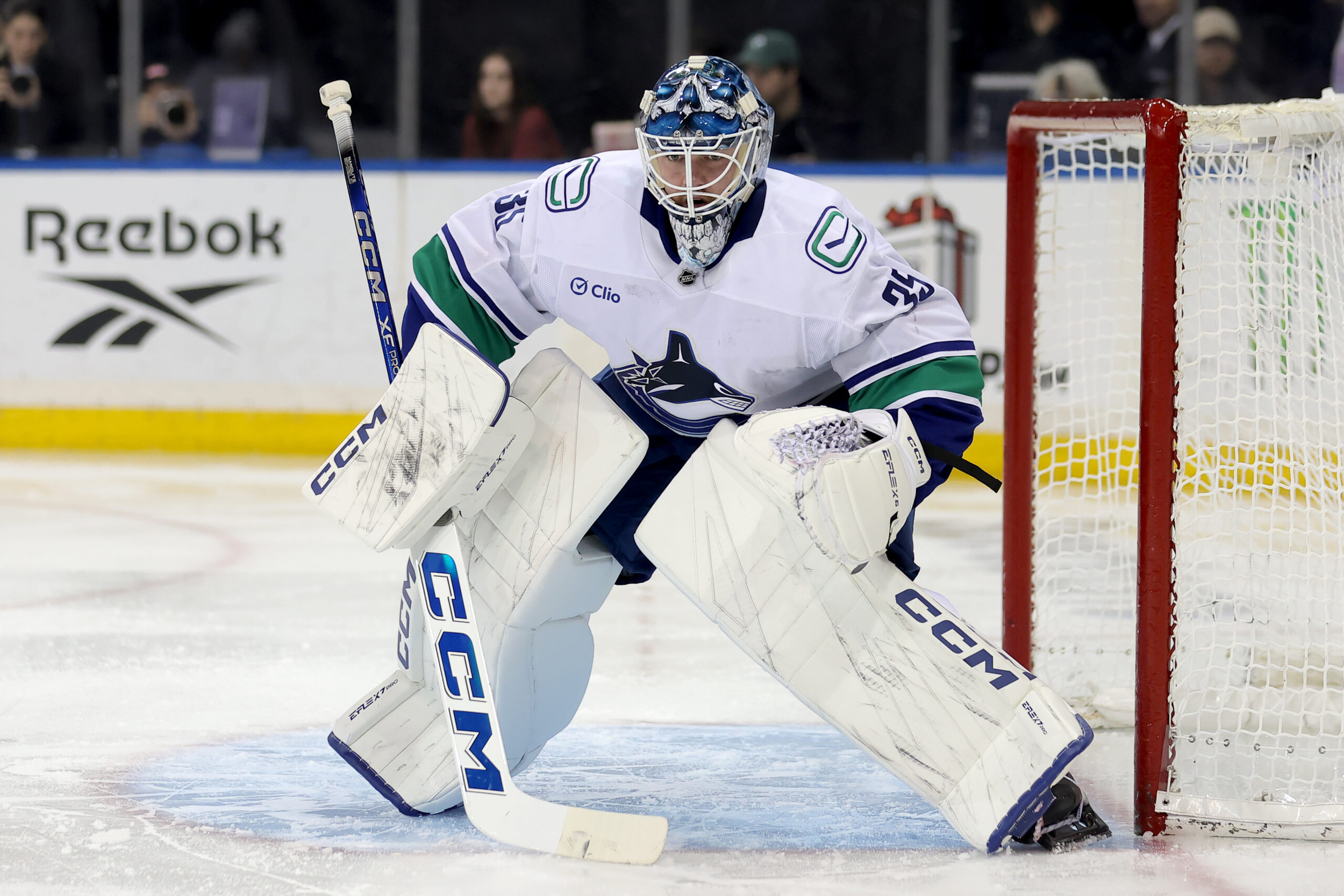 Canucks say Demko 'cautiously progressing' but will start season on ...