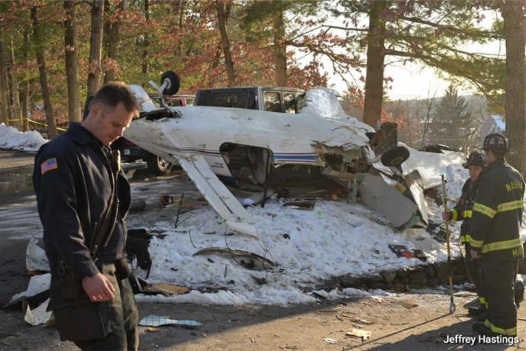 Large emergency response after small plane crashes in Nashua, New Hampshire