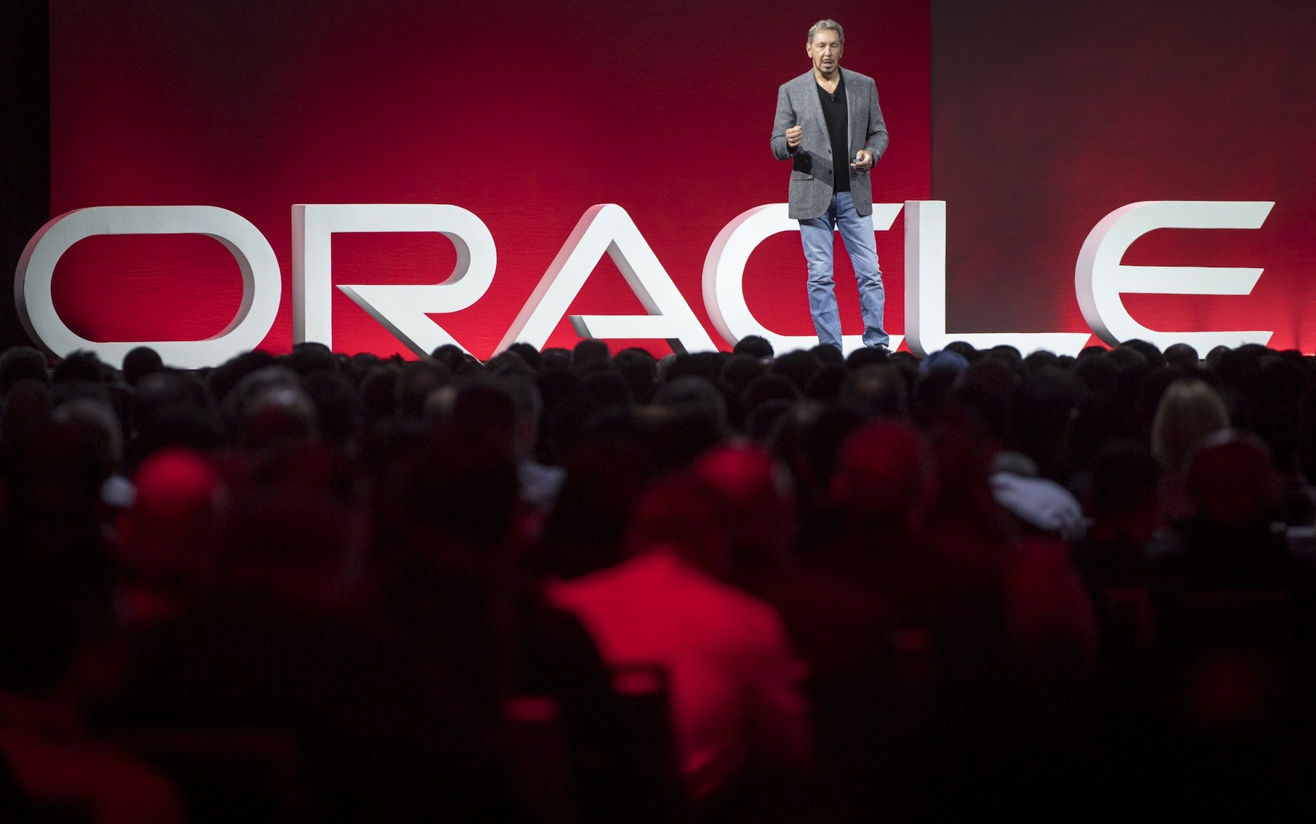 AI stocks slide as $10bn data centre funding falls through<br>