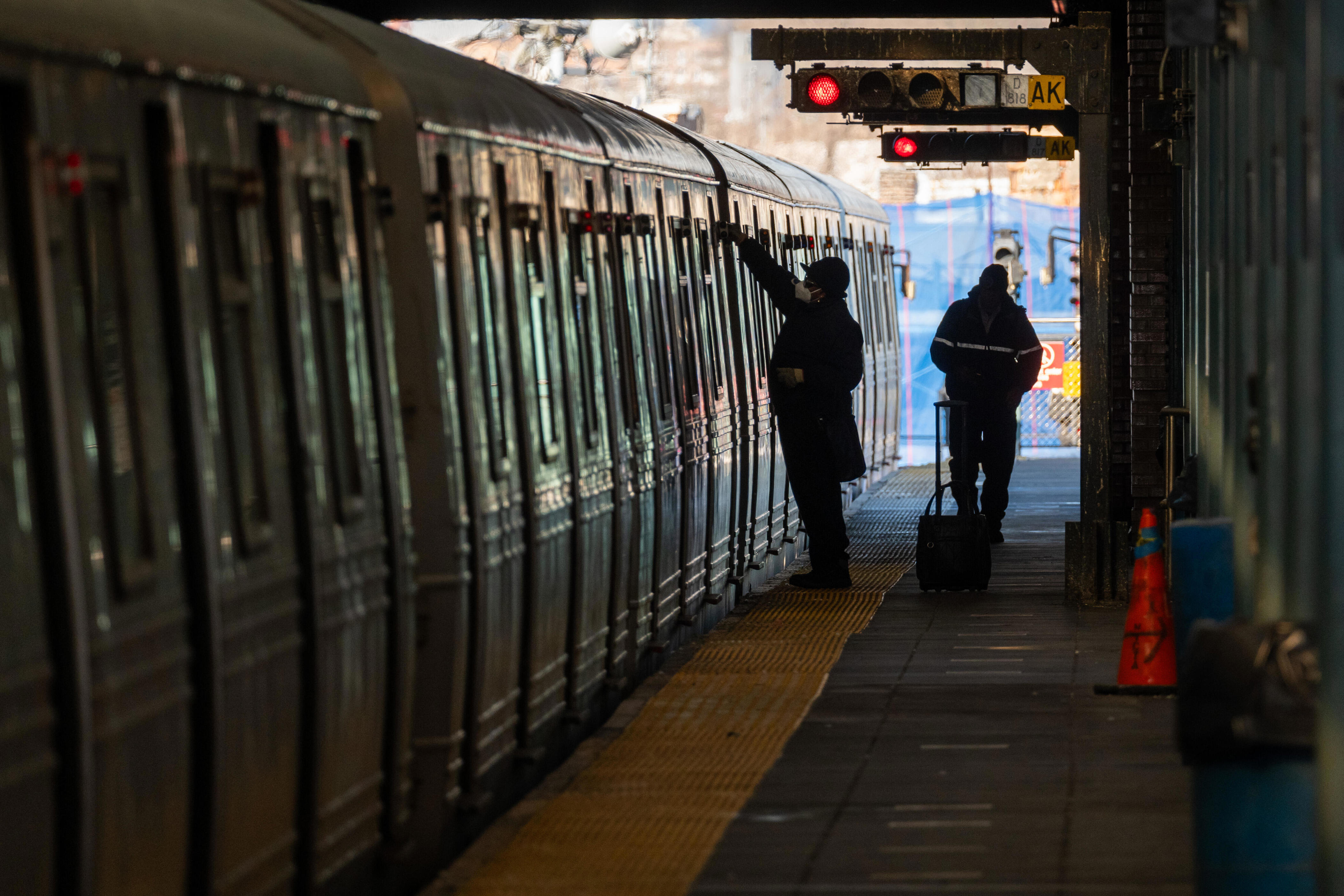 Hate crime probe underway after Brooklyn subway incident