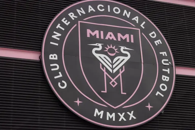 Inter Miami officially sign new contract with former Liverpool legend ...