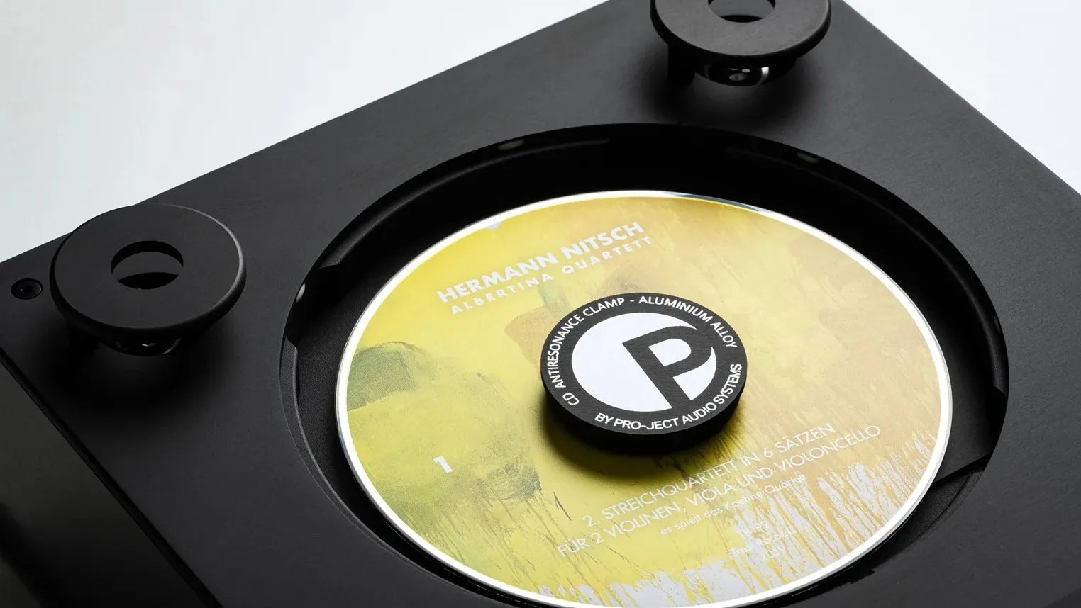 新品CD First Class PLAYER MENTALITY This audiophile-grade player proves that the CD is well and truly back