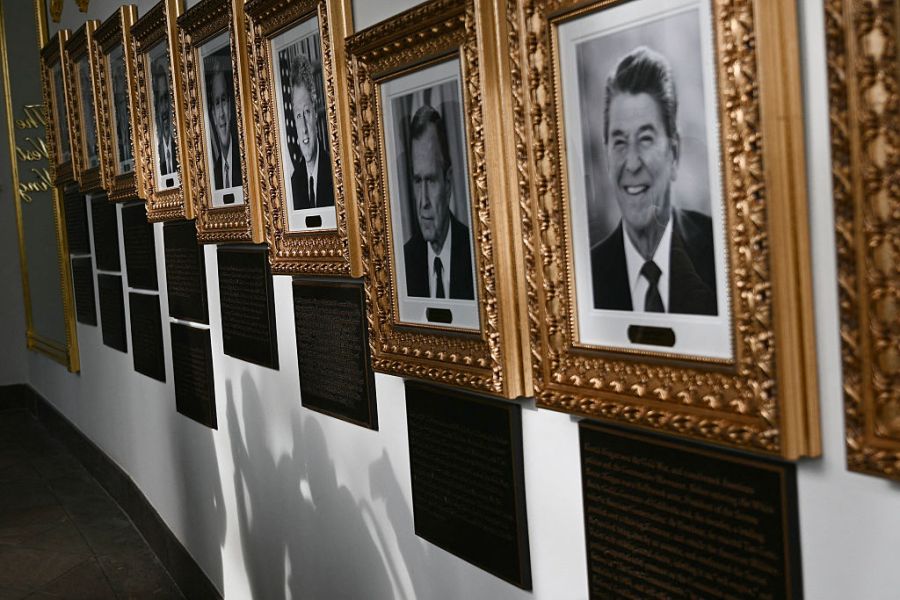 Worst President Trump Adds Plaques Attacking Biden Obama Under Wh