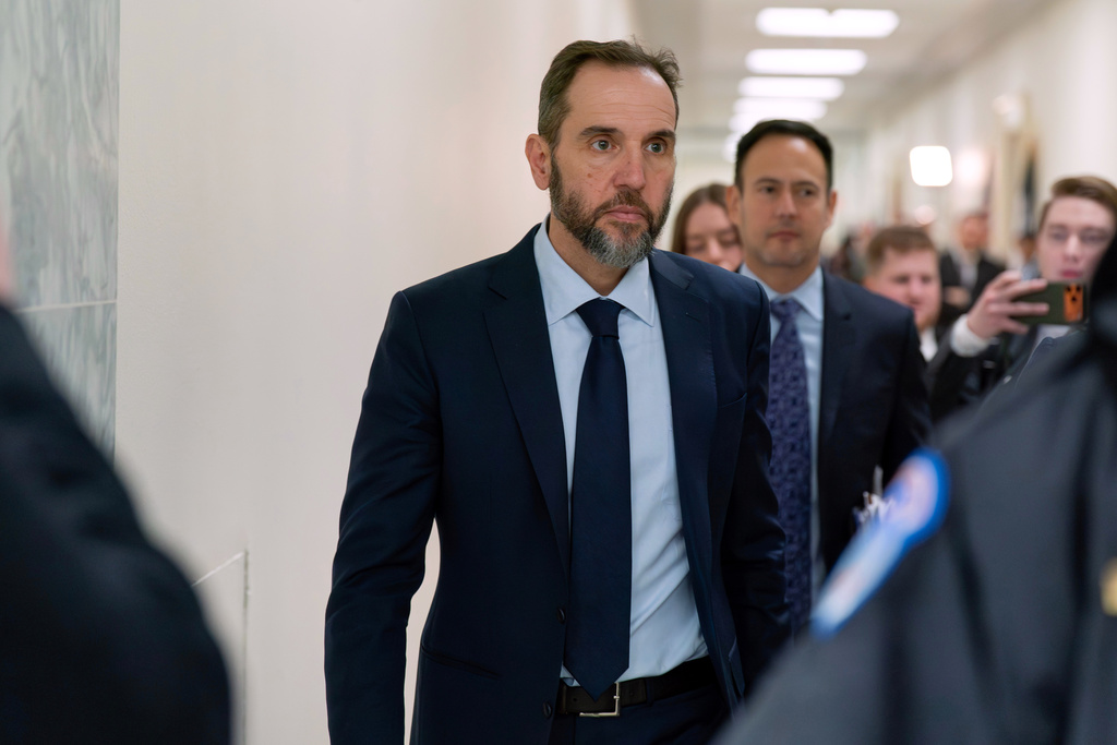 DOJ should not have dropped Trump codefendant charges: Jack Smith