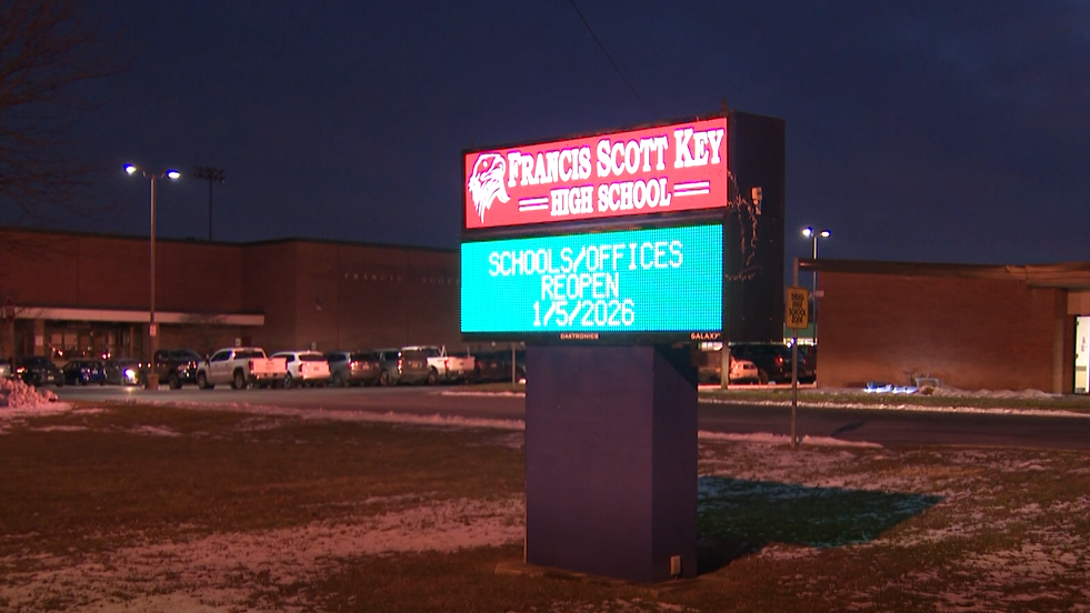 Carroll County school mourns deaths of 2 teens killed in crash