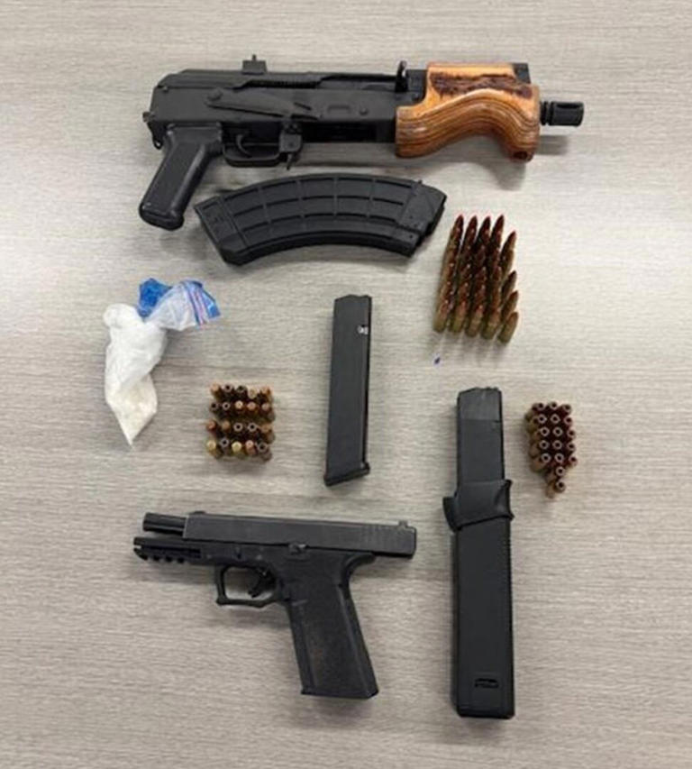 Guns, drugs seized during traffic stop in Rockford