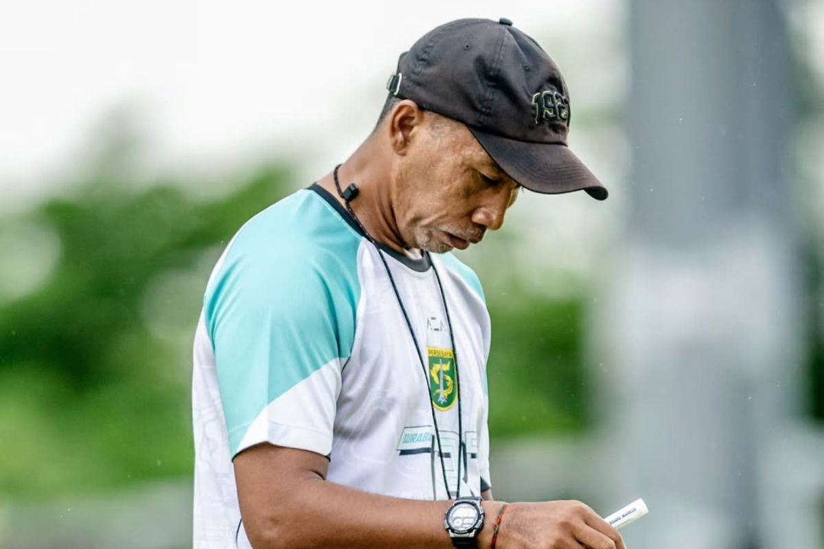 Tak Denda Rp 100 Juta, Persebaya Rekrut Pelatih Baru Kontrak Panjang