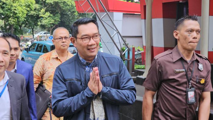 DIPERIKSA KPK — Eks Gubernur Jawa Barat, Ridwan Kamil (RK), memenuhi panggilan KPK pada Selasa (2/12/2025). (Tribunnews.com/Ilham Rian Pratama)