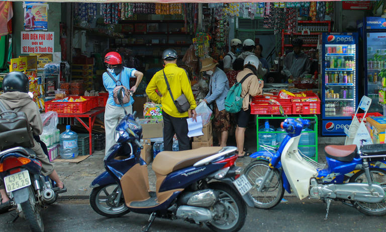 How neighborhood sundry shops survive in the age of big retail