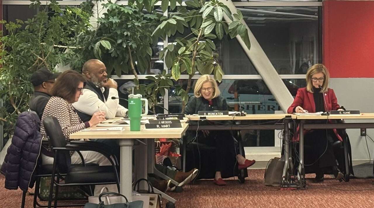 Alton School Board approves new hands-on healthcare, construction ...