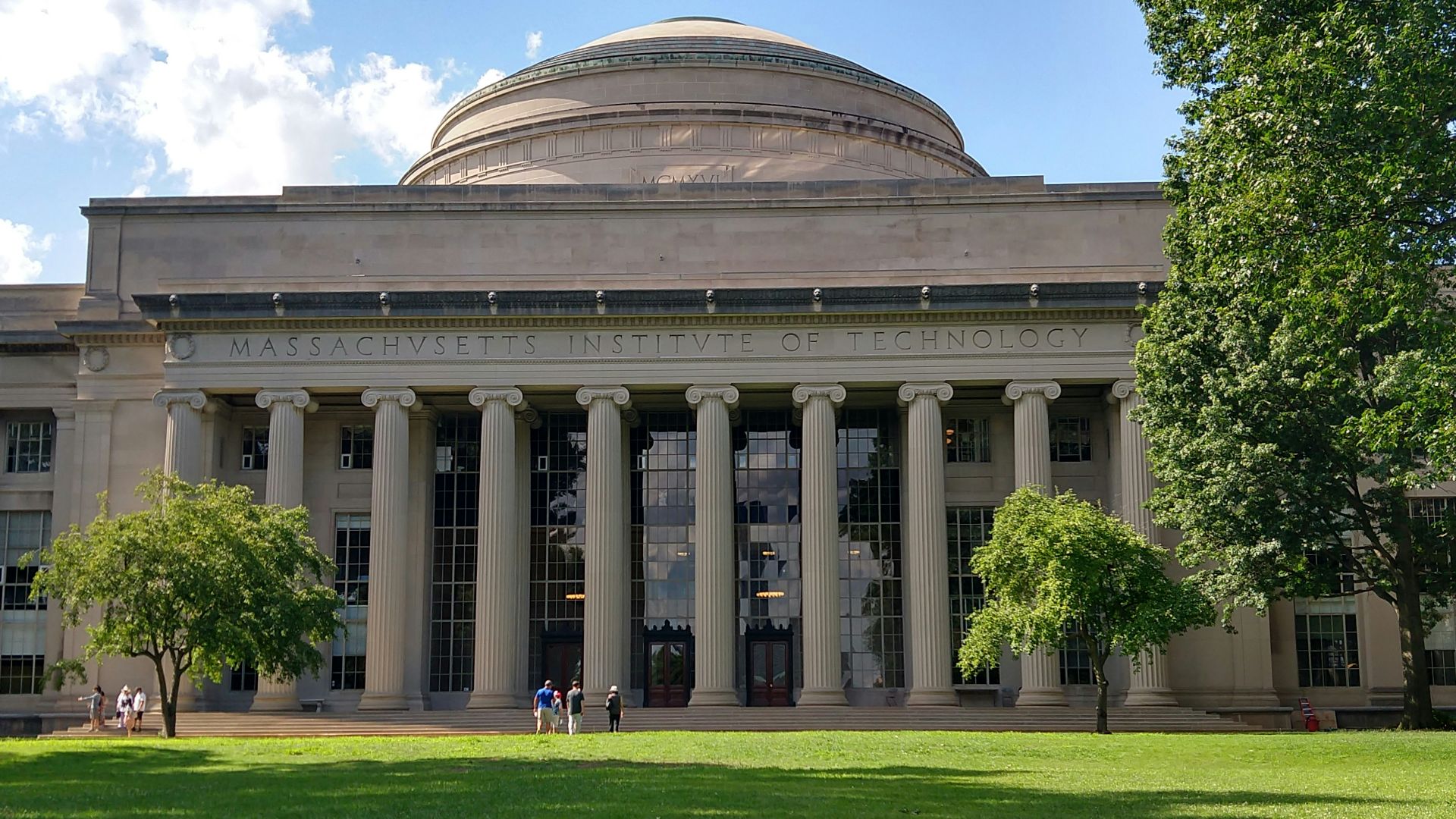 MIT is focusing on robotics, and they just created a new kind of life