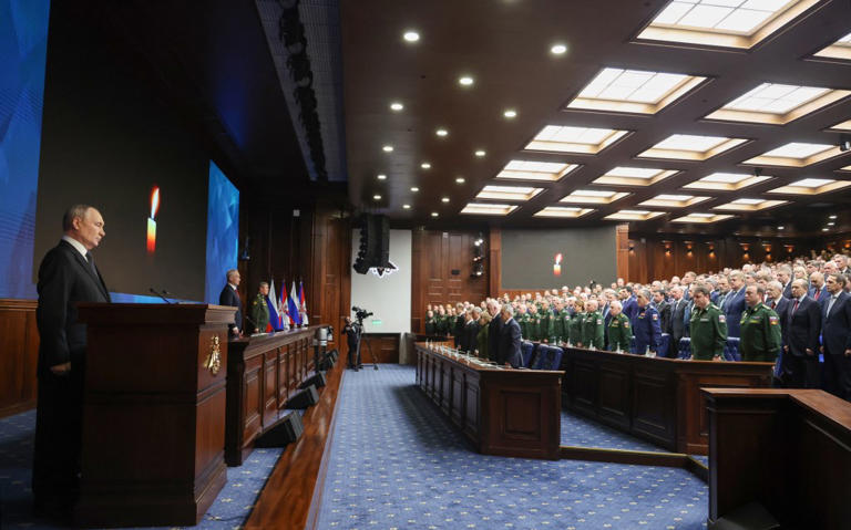 Putin warns that Russia will extend Ukraine invasion if peace talks fail