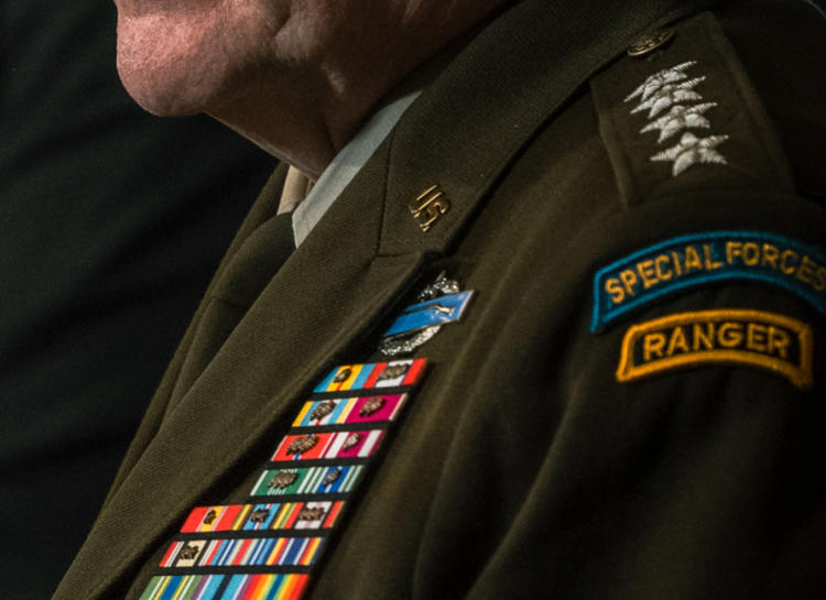 Modern generals and selfish service