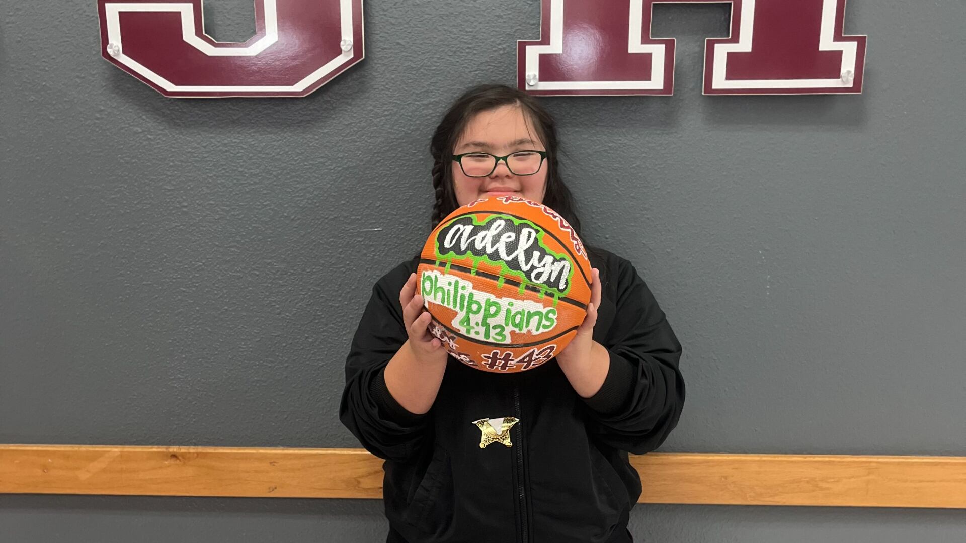Cameron girl with Down syndrome makes shot during dream basketball game