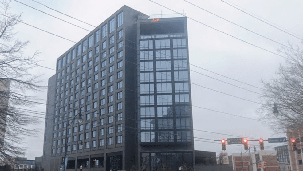 Teen arrested in connection with valet shooting outside Nashville's ...