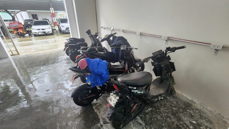 Tiếp tục tranh cãi chuyện chung cư 'cấm' xe điện dưới tầng hầm