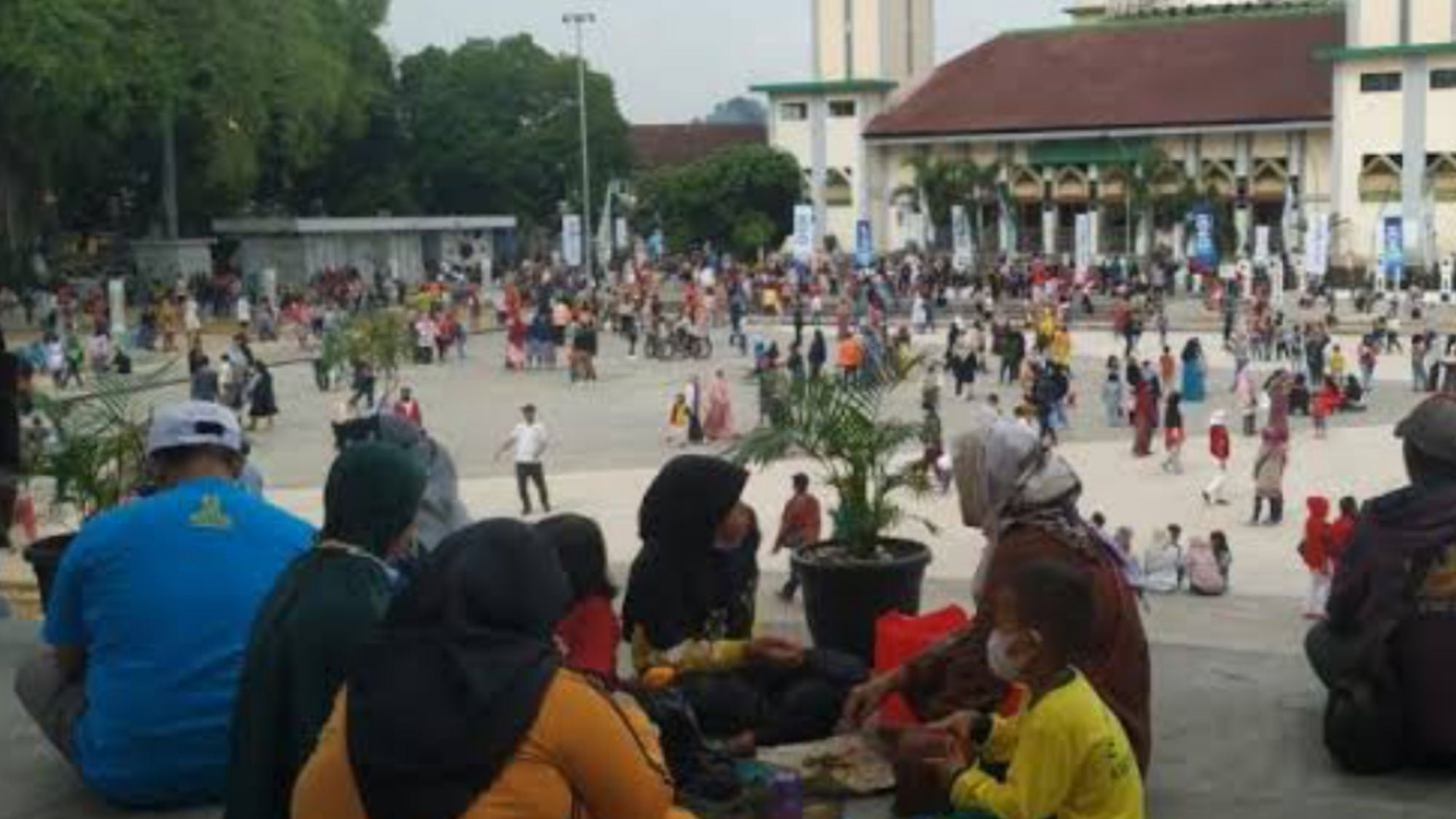 9 tempat pesta tahun baru 2026 di Garut, meriah dengan kembang api dan musik hidup!