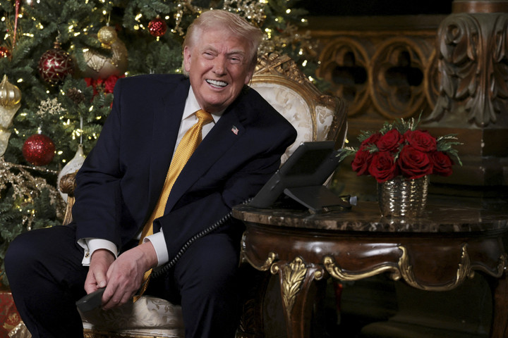 Trump Serang Oposisi Saat Ucapan Natal, Ekonomi AS Tumbuh Kuat